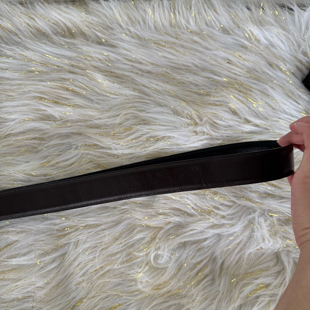 Gucci Black Leather Belt with Gold Double G Buckle - Picture 7 of 8